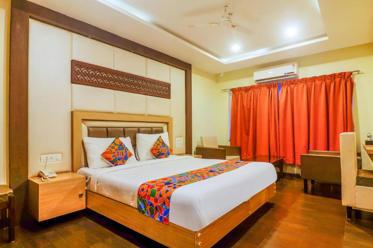 Fabhotel Keerthi'S Anupama - Nr Indira Gandhi Stadium Vijayawāda Exterior foto